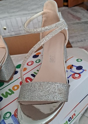 Gri Simli Blok Topuklu Kadın Abiye Ayakkabı - Görsel 3