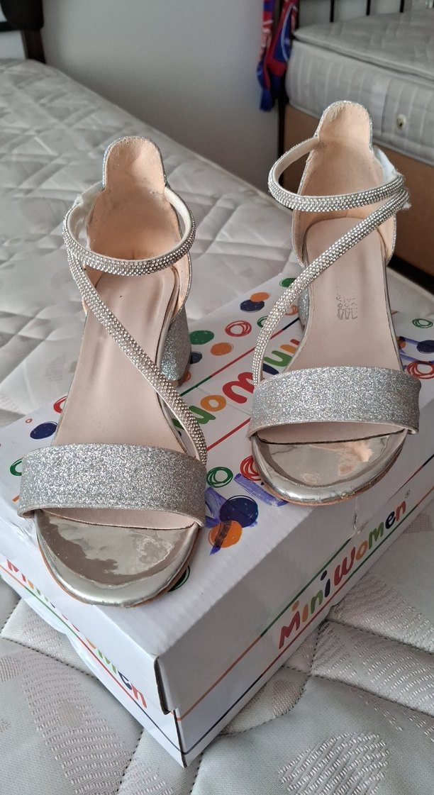 Gri Simli Blok Topuklu Kadın Abiye Ayakkabı - Görsel 4