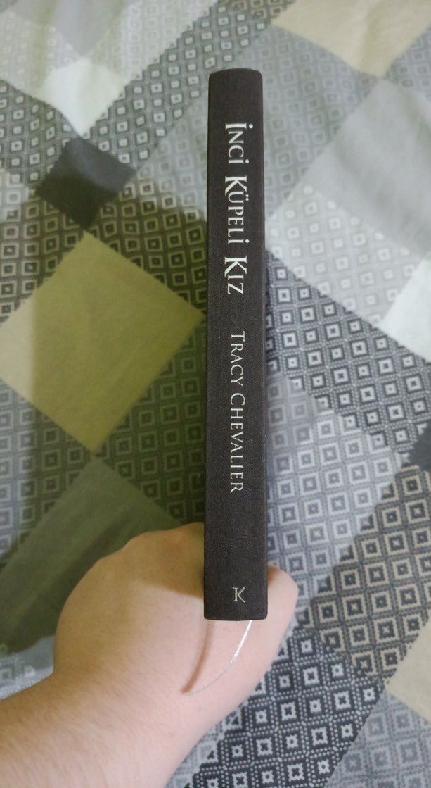 inci küpeli kız kitap - Görsel 3