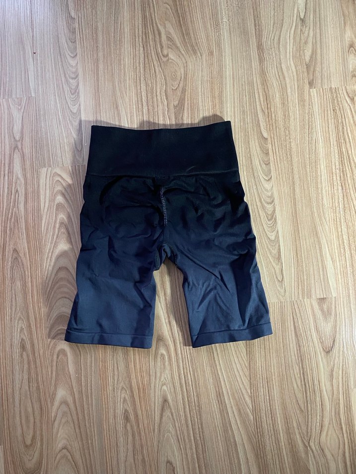 Kısa tayt - Görsel 2