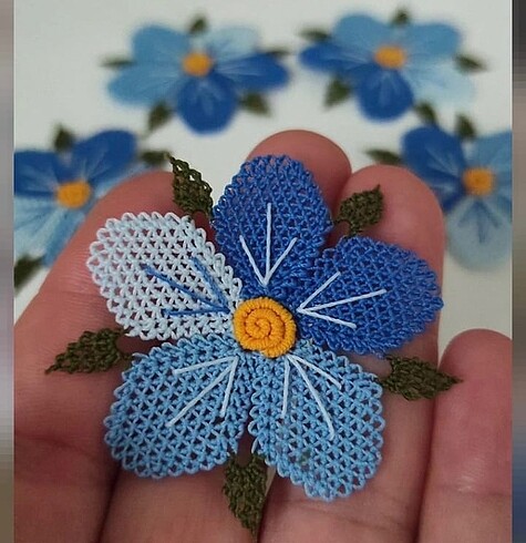 İgne oyası gül