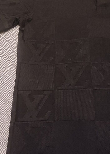 s/m Beden siyah Renk Louis Vuitton t-shirt 
