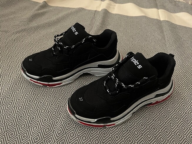 BALENCIAGA spor ayakkabı