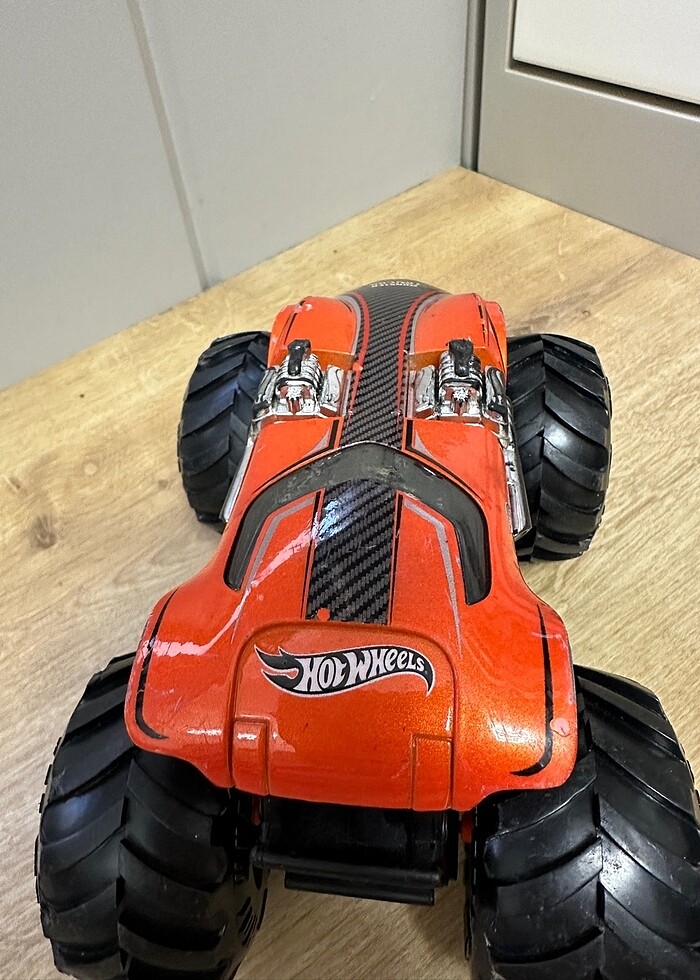 Hot wheels monster trucks - Görsel 4