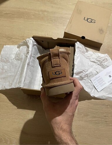 38 Beden UGG Classic Ultra Mini Chestnut