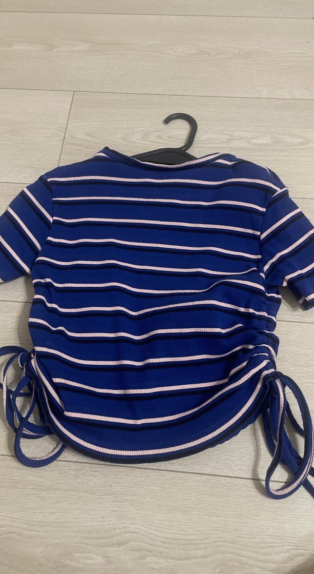 Mavi Çizgili büzgülü crop - Görsel 2
