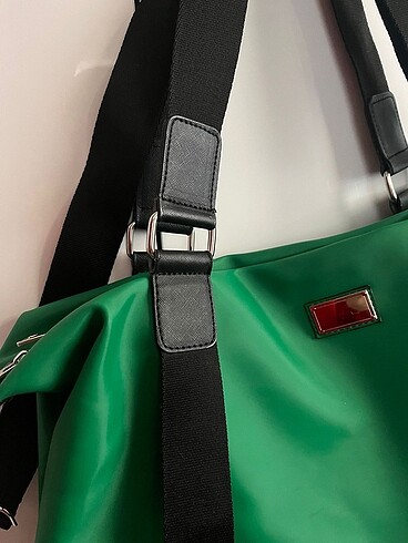 Zara Yeşil çanta
