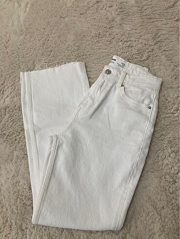 Bershka beyaz jean pantolon