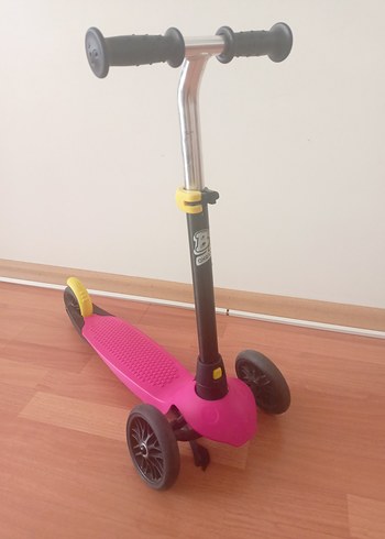 Renkli Pembe Çocuk Scooter