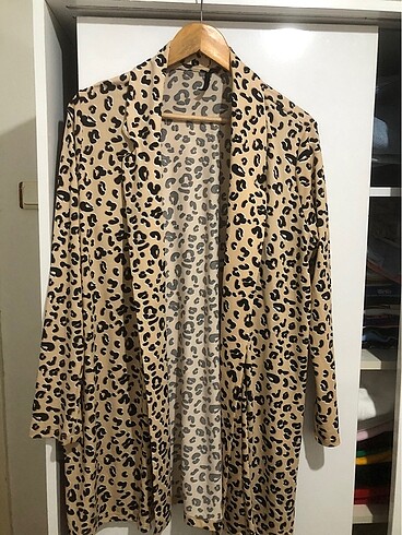 Leopar desen tunik hırka