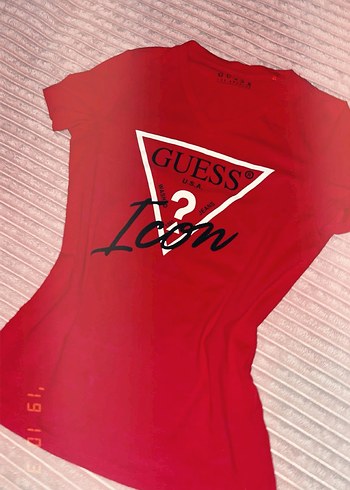 Guess kırmızı V yaka t shirt - Görsel 2
