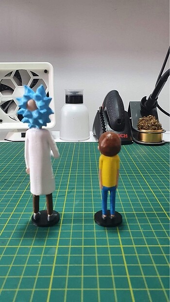 Diğer Rick and morty figürü