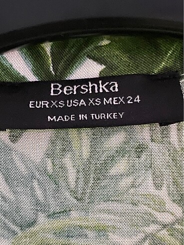 xs Beden Bershka Gömlek