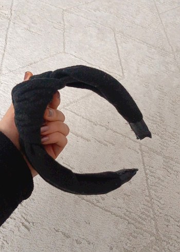 Siyah tac kadin - Görsel 3