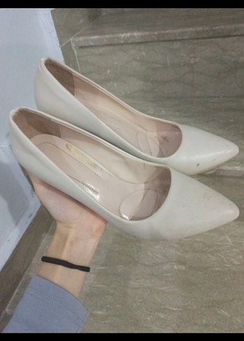 Beyaz Minimalist Stiletto Kadın Ayakkabı - Görsel 3