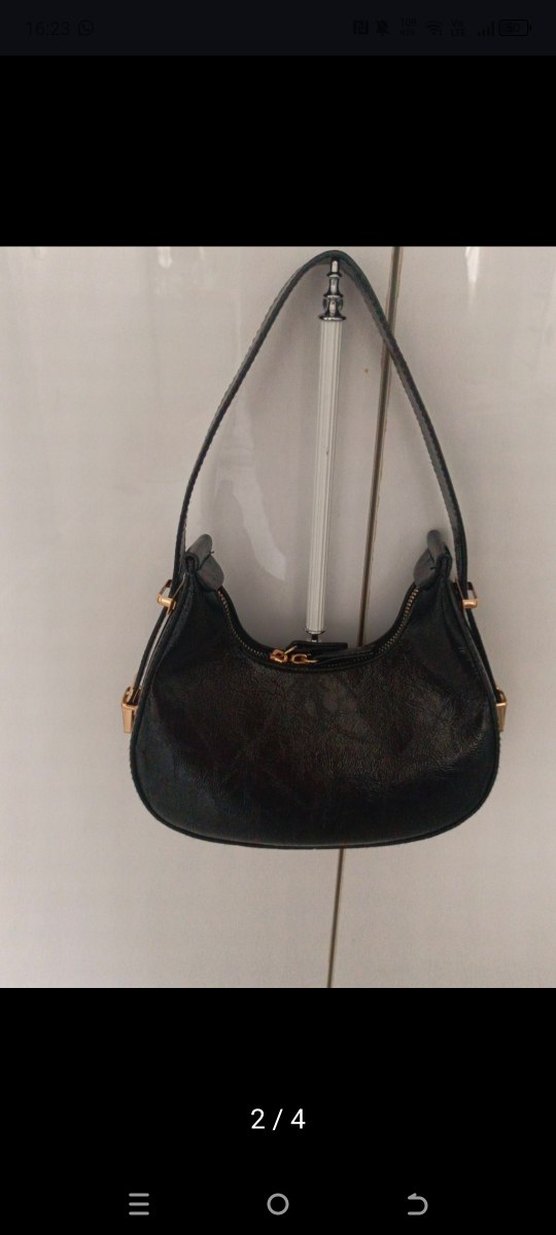 Siyah Parlak Yılan Desenli Deri Kadın Çanta - Görsel 2