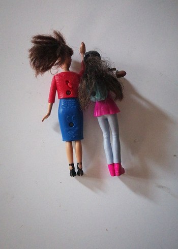 Renkli Pembe Giysili İki Bebek - Görsel 4