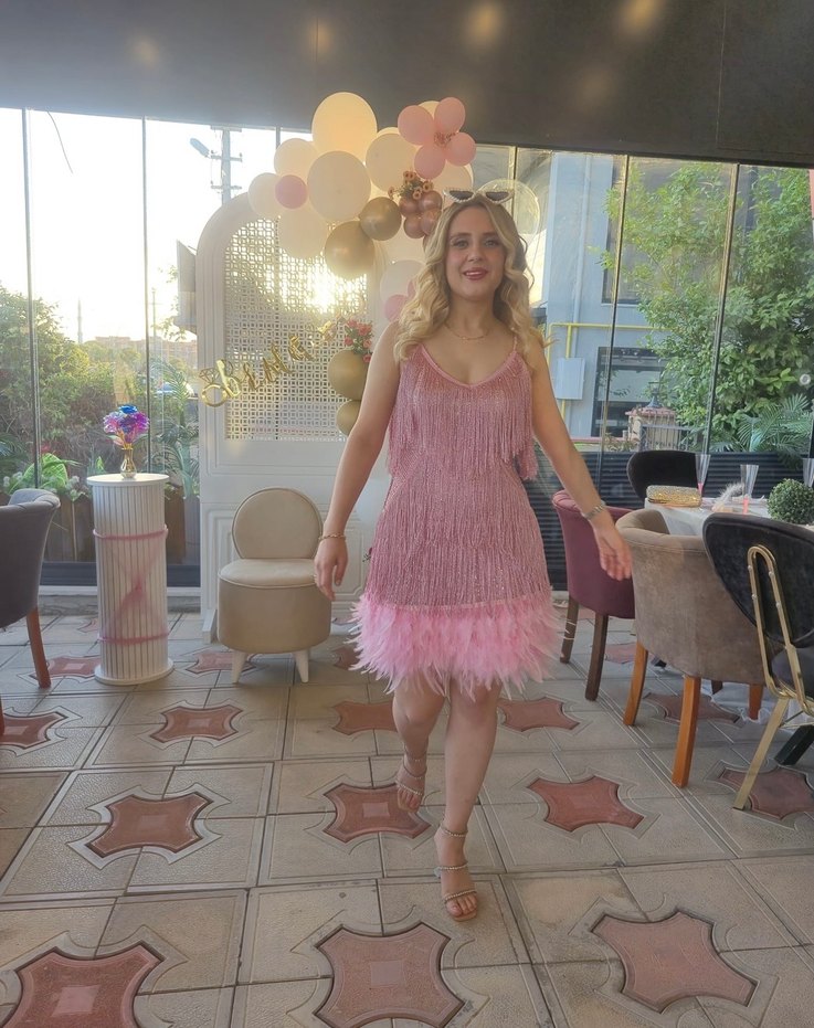 Püsküllü Straplez Mini Pembe Kokteyl Elbisesi - Görsel 4