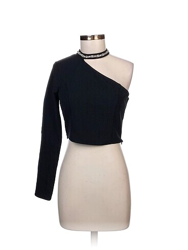 Zara Bluz %70 İndirimli.