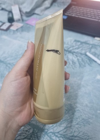 Avon Attraction Kadın Vücut Losyonu - Görsel 2