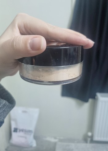 Wet n Wild Loose Banana Pudra - Görsel 3