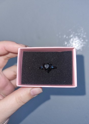 Mavi Parlak Kalp Detaylı Gotik Yüzük - Görsel 5