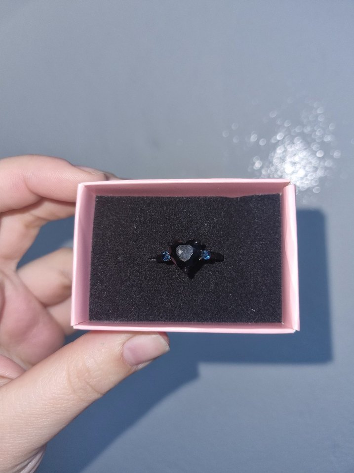 Mavi Parlak Kalp Detaylı Gotik Yüzük - Görsel 5