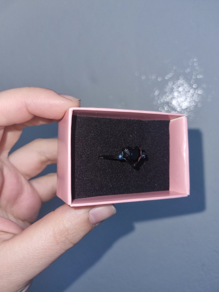 Mavi Parlak Kalp Detaylı Gotik Yüzük - Görsel 3