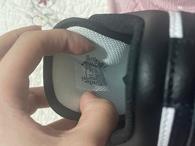 36,5 Beden siyah Renk Nike jordan low