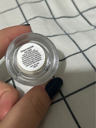  Beden Bobbi brown makyaj bazi