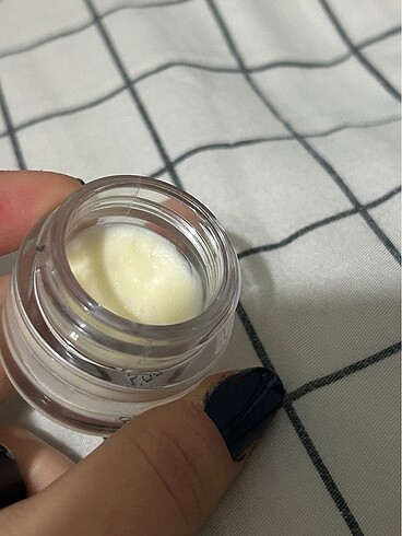  Beden Renk Bobbi brown makyaj bazi