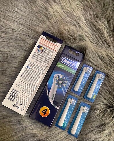  Beden Oral-B yedek fırça başlığı 4lü paket