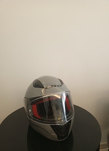 LS2 marka kask