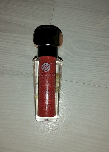 Golden Rose Parlak Kırmızı Ruj