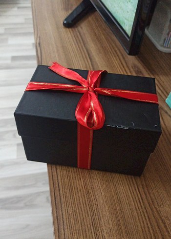  Beden Gümüş Kapaklı Beyaz Cam Fincan Seti