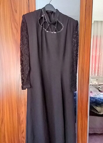 44 Beden siyah Renk Uzun elbise
