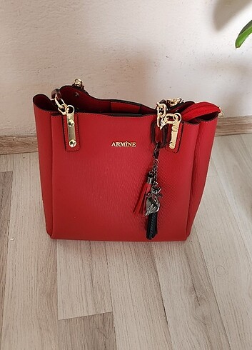 Armine Kırmızı Çanta