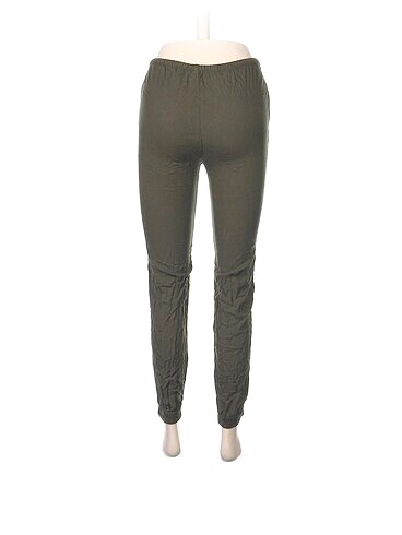 32 Beden H&M Düz Kesim %70 İndirimli.
