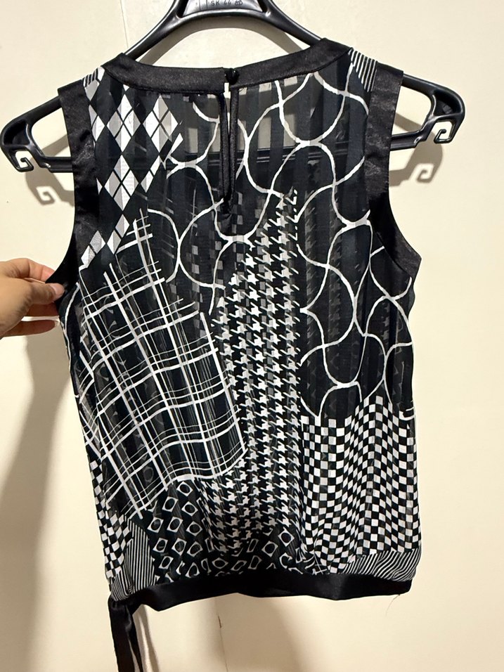 Adil Işık Desenli şifon Halter Yaka Siyah abiye Bluz - Görsel 3