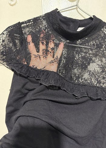Dantel ,tül detaylı Siyah dik yaka Kadın Bluz - Görsel 4