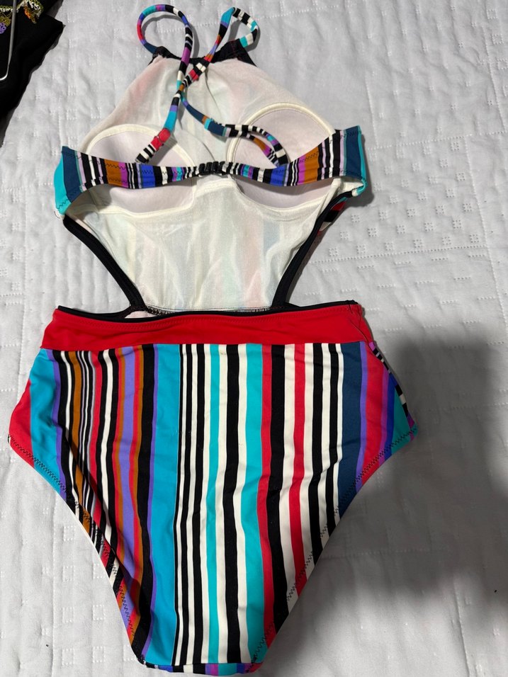 Dagi boyundan bağlamalı mayokini - Görsel 2