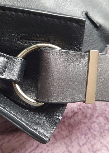 Siyah Deri Tokalı Kadın Çantası - Görsel 6