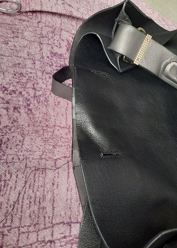 Siyah Deri Tokalı Kadın Çantası - Görsel 9