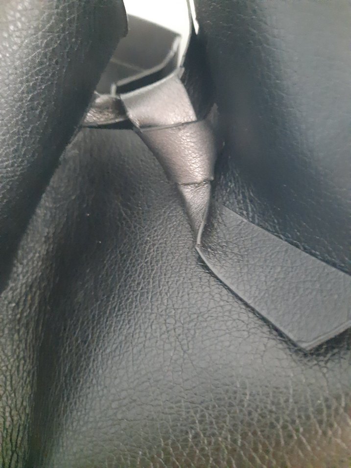 Siyah Deri Tokalı Kadın Çantası - Görsel 2