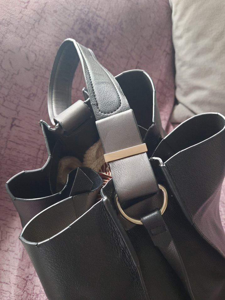 Siyah Deri Tokalı Kadın Çantası - Görsel 4