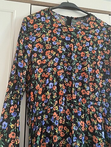 40 Beden çeşitli Renk Trendyol Modest çiçekli yazlık elbise