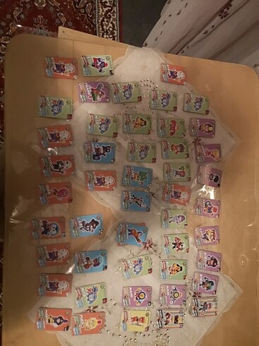Yırtık değil yeni aldım sağlam her karakter var 50adet var