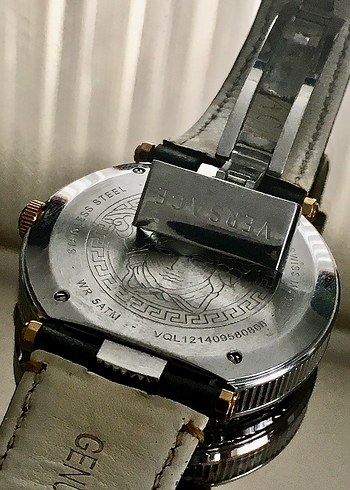 Versace masuda saat - Görsel 8