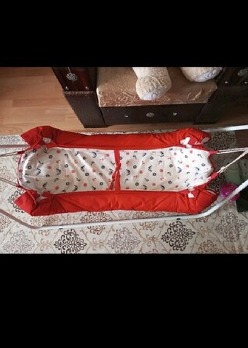 Kırmızı Renkli Beşik ve Sepet Ankara elden teslim kargo ücreti v