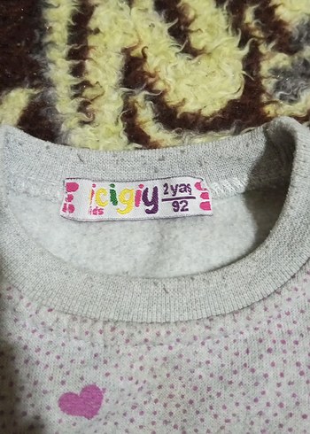 Gri Nakışlı Triko Bebek Kız Takımı - Görsel 3